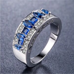 Gorgeous New Sterling Silver Sapphire Ring